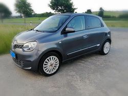 Grau Gebraucht 2021 Renault Twingo Vibes Kleinwagen | 12.800 € (Fairer Preis)