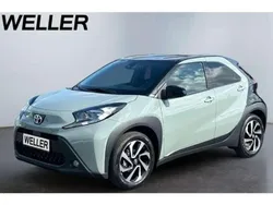 Rot Neu 2025 Toyota Aygo Business Edition Kleinwagen | 19.690 €