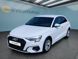 Weiß Gebraucht 2022 Audi A3 Sportback e-tron Limousine | 26.849 € (Fairer Preis)