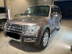 Granitbraun (m) Gebraucht 2014 Mitsubishi Pajero Top SUV | 35.950 €