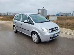 Silber Gebraucht 2004 Opel Meriva Essentia Van / Kleinbus | 2.100 € (Guter Preis)