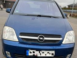 Blau Gebraucht 2003 Opel Meriva Van / Kleinbus | 3.500 € (Teuer)