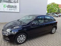 Deep black perleffekt Gebraucht 2018 VW Polo Comfortline Kleinwagen | 12.950 € (Fairer Preis)
