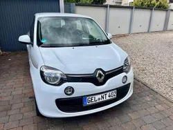 Weiß Gebraucht 2015 Renault Twingo Life Kleinwagen | 5.300 € (Fairer Preis)