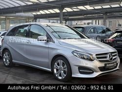 Silber Gebraucht 2015 Mercedes B180 Urban Van / Kleinbus | 15.990 € (Fairer Preis)