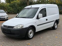 Weiß Gebraucht 2008 Opel Combo Van / Kleinbus | 3.990 € (Teuer)