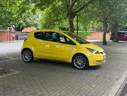 Gelb Gebraucht 2008 Mitsubishi Colt Kleinwagen | 1.800 € (Fairer Preis)