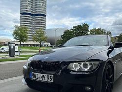 Schwarz Gebraucht 2011 BMW 320 Cabriolet M Sport Cabrio | 15.500 €