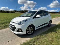 Weiß Gebraucht 2016 Hyundai i10 Passion Kleinwagen | 4.999 € (Guter Preis)