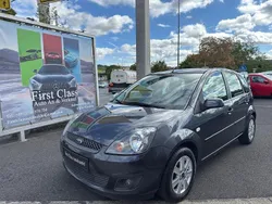 Grau Gebraucht 2008 Ford Fiesta Style Kleinwagen | 2.499 € (Fairer Preis)