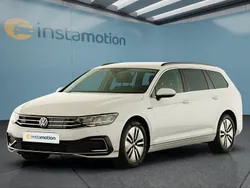 Weiß Gebraucht 2022 VW Passat GTE Kombi | 24.249 € (Fairer Preis)