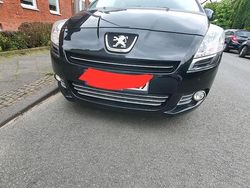 Schwarz Gebraucht 2011 Peugeot 5008 Van / Kleinbus | 6.200 € (Fairer Preis)