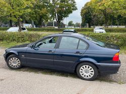 Blau Gebraucht 1999 BMW 316 Limousine | 2.700 €