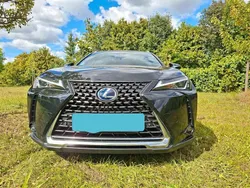 Schwarz Gebraucht 2021 Lexus UX SUV | 20.490 €