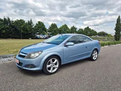 Blau Gebraucht 2007 Opel Astra Cabriolet Edition Cabrio | 4.950 € (Etwas zu teuer)