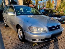 Silber Gebraucht 2000 Opel Omega Edition Kombi | 1.790 € (Teuer)