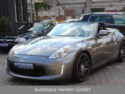 Gun metallic (m) Gebraucht 2013 Nissan 370Z Pack Cabrio | 21.850 € (Fairer Preis)