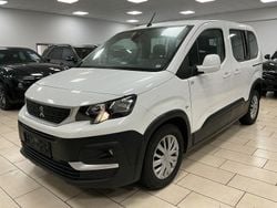 Weiß Gebraucht 2020 Peugeot Rifter Active Van / Kleinbus | 19.439 € (Etwas zu teuer)