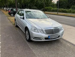 Silber Gebraucht 2010 Mercedes E250 Elegance Limousine | 12.000 € (Fairer Preis)