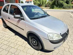 Grau Gebraucht 2001 Opel Corsa Kleinwagen | 999 € (Fairer Preis)
