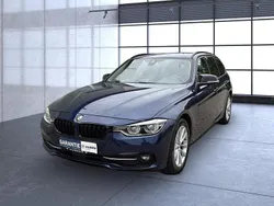 Blau Gebraucht 2018 BMW 320 Sport Line Kombi | 19.800 € (Fairer Preis)