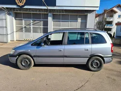 Grau Gebraucht 2003 Opel Zafira Comfort Van / Kleinbus | 900 € (Fairer Preis)