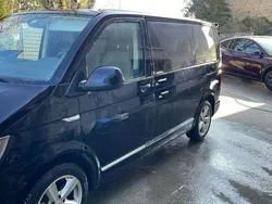 Schwarz Gebraucht 2017 VW Multivan Van / Kleinbus | 22.000 €