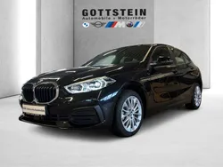 Black sapphire Gebraucht 2024 BMW 118 Advantage Kleinwagen | 27.920 € (Fairer Preis)