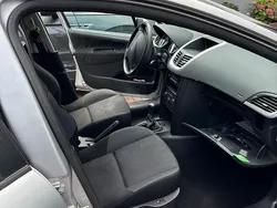 Gebraucht 2010 Peugeot 207 Kleinwagen | 3.500 €