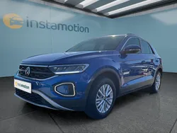 Blau Gebraucht 2024 VW T-Roc SUV | 29.149 € (Guter Preis)