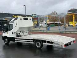 Weiß Gebraucht 2015 Iveco Daily | 15.000 €
