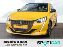 Gelb Gebraucht 2021 Peugeot e-208 GT Kleinwagen | 17.990 € (Fairer Preis)