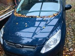 Blau Gebraucht 2014 Ford C-MAX Van / Kleinbus | 3.700 € (Guter Preis)