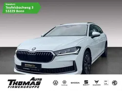 Weiß Gebraucht 2024 Skoda Superb Selection Kombi | 37.880 € (Fairer Preis)