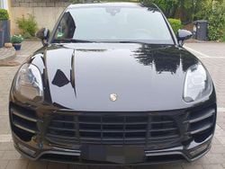 Schwarz Gebraucht 2017 Porsche Macan Turbo Performance Package SUV | 46.500 € (Fairer Preis)