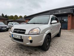 Grau Gebraucht 2008 Hyundai Tucson SUV | 2.290 € (Fairer Preis)