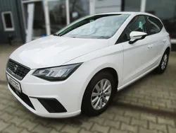 Weiß Gebraucht 2021 Seat Ibiza Style | 11.710 € (Guter Preis)