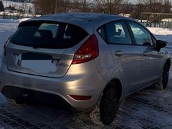 Silber Gebraucht 2010 Ford Fiesta Kleinwagen | 2.999 € (Guter Preis)