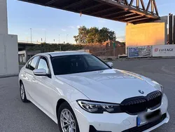 Weiß Gebraucht 2020 BMW 320 Limousine | 20.700 € (Fairer Preis)
