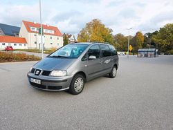 Silber Gebraucht 2004 Seat Alhambra Van / Kleinbus | 2.450 € (Etwas zu teuer)