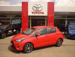 Vulcanorot Gebraucht 2018 Toyota Yaris Team Kleinwagen | 13.330 € (Fairer Preis)