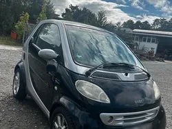 Schwarz Gebraucht 2002 Smart ForTwo Coupé Kleinwagen | 1.350 €
