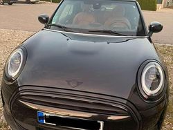 Schwarz Gebraucht 2023 Mini Cooper Cabriolet Cabrio | 30.000 € (Etwas zu teuer)