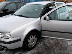 Silber Gebraucht 2000 VW Golf IV Kleinwagen | 1.000 € (Superpreis)
