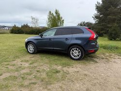 Grün Gebraucht 2010 Volvo XC60 Momentum SUV | 8.800 €