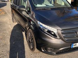Grau Gebraucht 2021 Mercedes Vito Van / Kleinbus | 39.999 € (Guter Preis)