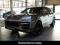 Grau Gebraucht 2022 Porsche Cayenne SUV | 132.080 €