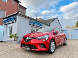 Rot Gebraucht 2021 Renault Clio V Experience Limousine | 13.990 € (Fairer Preis)
