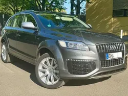 Grau Gebraucht 2012 Audi Q7 SUV | 27.950 € (Etwas zu teuer)