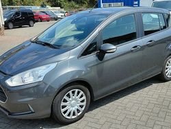 Grün Gebraucht 2015 Ford B-MAX Cool & Connect Van / Kleinbus | 3.650 € (Fairer Preis)